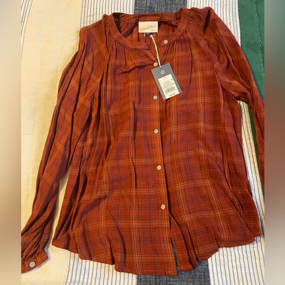 New with tags button up shirt